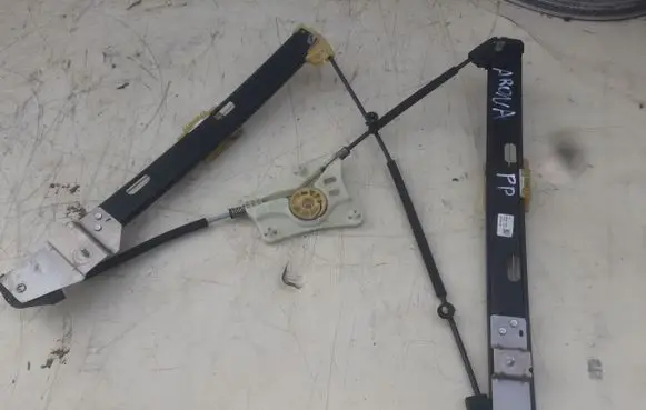 Seat Arona Front window lifting mechanism without motor 2Q1959406B
