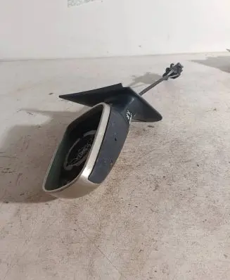 Manual wing mirror