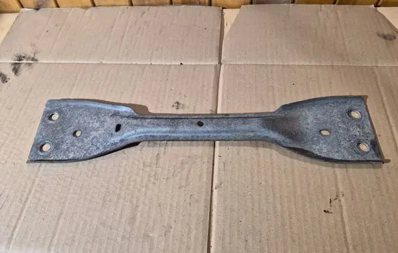 Audi A3 S3 8P Muffler mount bracket/holder 