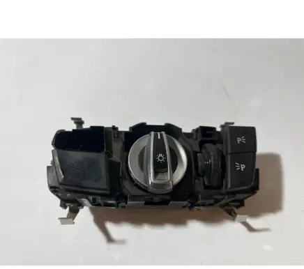 BMW 5 G30 G31 Light switch 18347910
