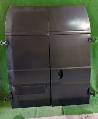 Rear door