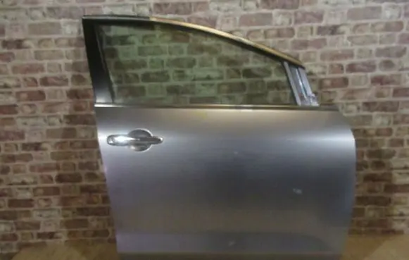 Mazda CX-7 Front door