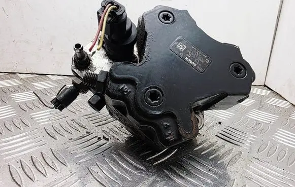 Fuel injection high pressure pump