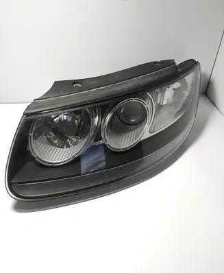 Hyundai Santa Fe Headlight/headlamp 921012BXXX