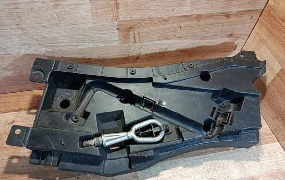 BMW X5 E53 Tool box 8244764 51478244764