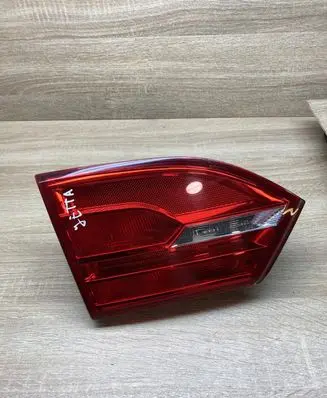 Volkswagen Jetta VI Tailgate rear/tail lights 5C6945093 5C6945259