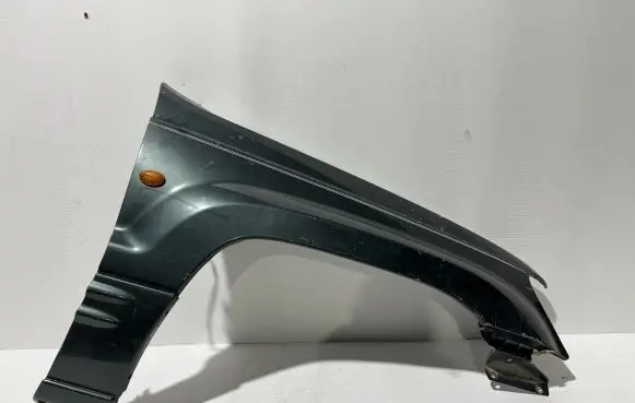 Jeep Grand Cherokee (WJ) Fender