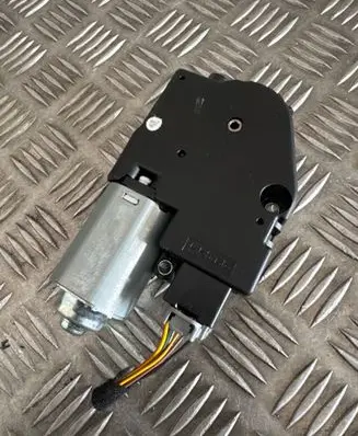 Jaguar XF X250 Sunroof motor/actuator 8X23F53508AA 3250