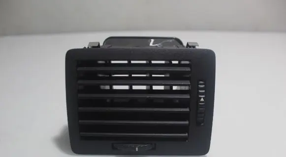 Skoda Fabia Mk1 (6Y) Dashboard side air vent grill/cover trim