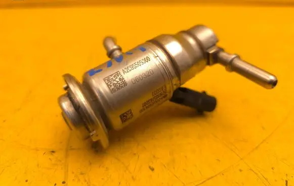 Mercedes-Benz GLE W167 AdBlue injector A0004904100