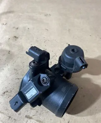 Ford Focus Throttle valve 9647474880 AK0016111 9639027480