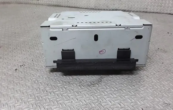 Ford Fiesta Radio/CD/DVD/GPS head unit AA6T18C815AC