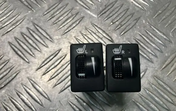 Toyota Avensis T270 Seat heating switch