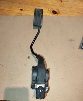 Peugeot 407 Accelerator throttle pedal 9644939680 0280752241