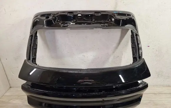 Porsche Cayenne (9Y0 9Y3) Tailgate/trunk/boot lid 9y0827107c