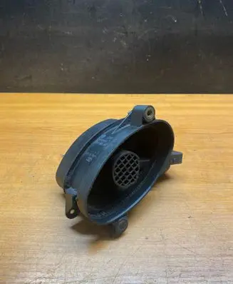 BMW 5 E39 Mass air flow meter 0928400527 0928606527