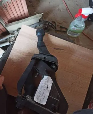 Peugeot 308 Gear shifter/selector 9684581680