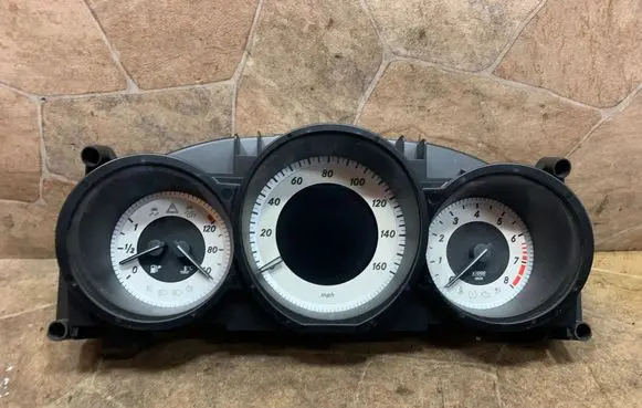 Mercedes-Benz CLS C218 X218 Speedometer (instrument cluster) A2C53435189