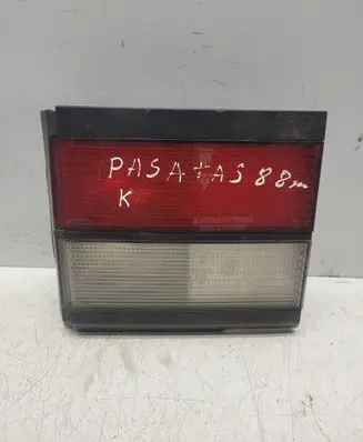 Volkswagen PASSAT B3 Tailgate rear/tail lights 333945107