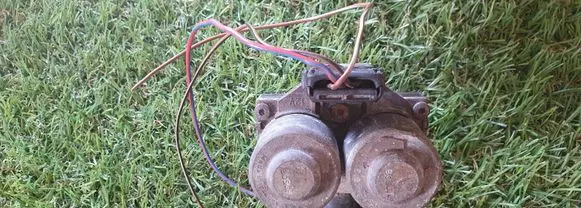 Mercedes-Benz E W210 Coolant heater control valve 0235451628