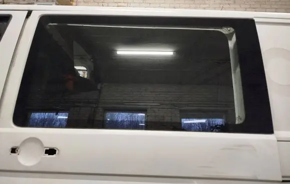 Volkswagen Transporter - Caravelle T5 Sliding door window/glass 7H0845305AG 43R000015 E000191