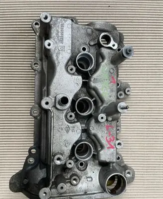 Renault Clio IV Rocker cam cover 132656629R