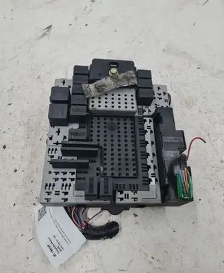 Volvo S60 Fuse module 08697207