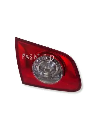 Volkswagen PASSAT B6 Tailgate rear/tail lights 272001
