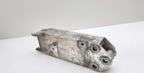 BMW 7 F01 F02 F03 F04 Front bumper shock/impact absorber 