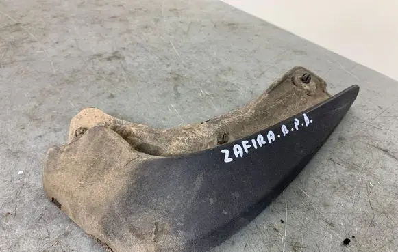 Opel Zafira B Front mudguard 93199298 93199299
