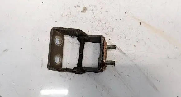 Opel Antara Rear door lower hinge