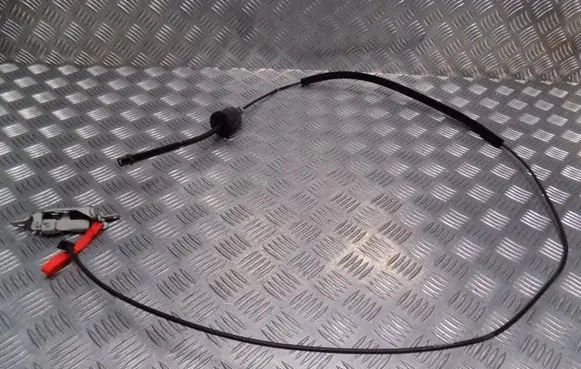 Maserati Quattroporte Engine bonnet/hood lock release cable 
