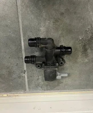 Opel Corsa F Coolant heater control valve 9829266280
