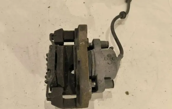 BMW 5 E60 E61 Front brake caliper