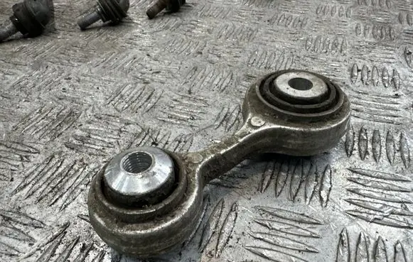 Rear anti-roll bar/stabilizer link