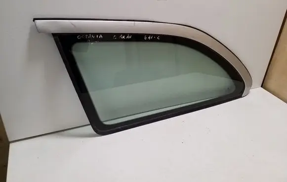 Skoda Octavia Mk2 (1Z) Rear side window