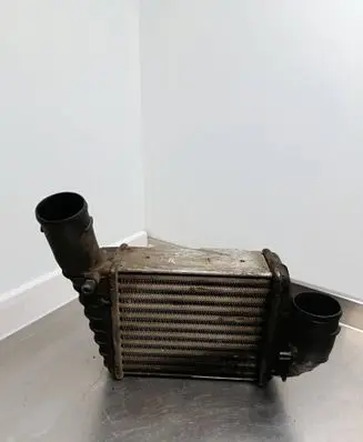 Skoda Superb B5 (3U) Intercooler radiator 059145806 1575612
