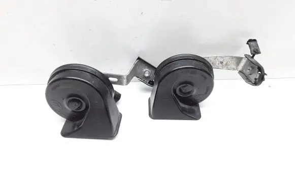 Volvo S60 Horn signal 30796897 30796896