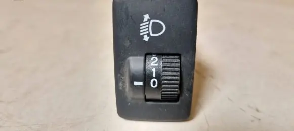 Honda Civic Headlight level height control switch M31062