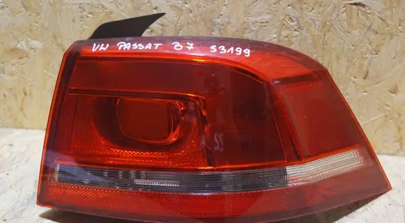 Volkswagen PASSAT B7 Rear/tail lights 3AE945096F
