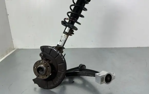 Volkswagen Touran I Front suspension assembly kit set 1T0413031GQ 1K0407154G