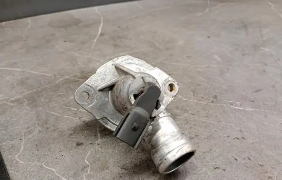 Opel Astra K Thermostat/thermostat housing 201094