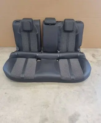Peugeot 2008 II Rear seat 