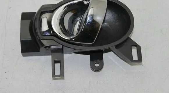 Nissan Qashqai Front door interior handle