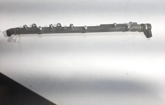 Fuel main line pipe