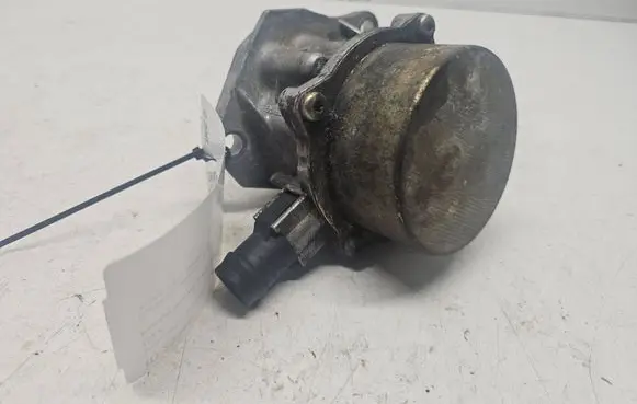 Renault Megane II Vacuum pump 8200327149