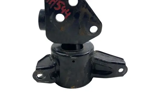 KIA Sportage Engine mount bracket 
