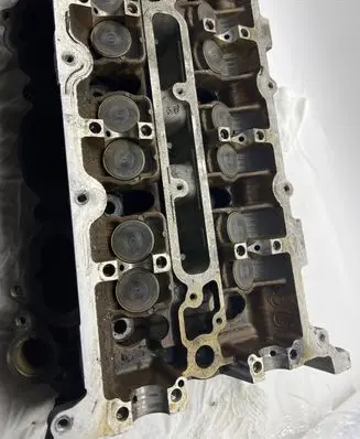 Jaguar X-Type Engine head 6S00