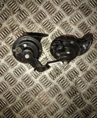 Tesla Model 3 Horn signal P148694300A