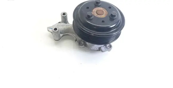 Ford Focus Water pump CM5G8501FB